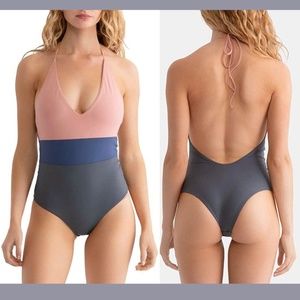 NEW Tavik [ Small ] Chase Colorblock One-Piece Swimsuit‎ Desert Rose/ Grey